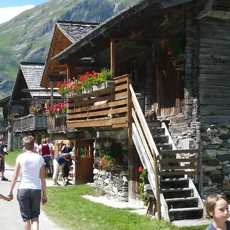Grenerhof Farm stay *
